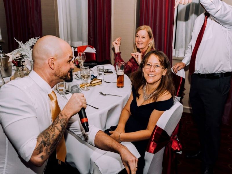 the fantastic singing waiters